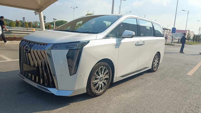 GAC E9 PHEV di Guangzhou China