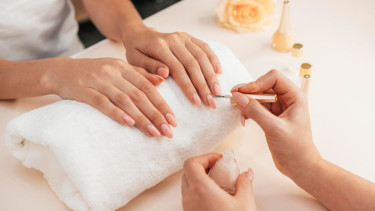 Nail Art di Rumah Tanpa ke Salon