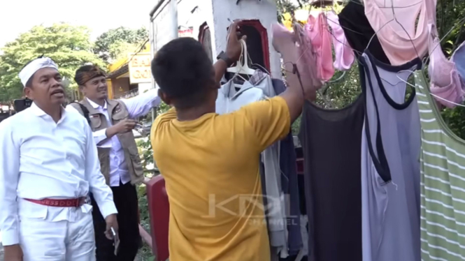 Dedi Mulyadi Geram Temukan Jemuran Pakaian Dalam di Pinggir Jalan Bogor