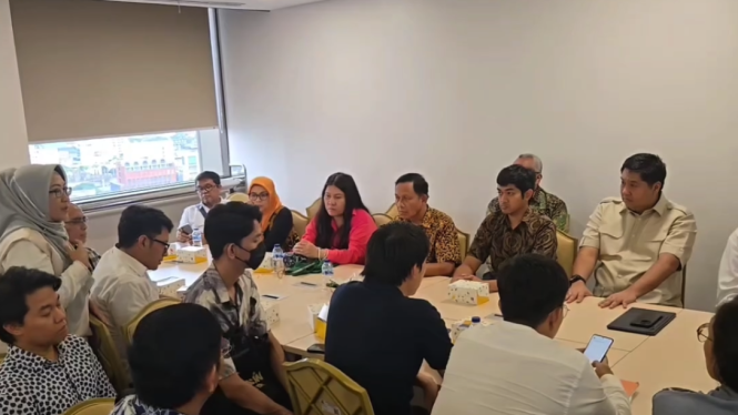 Menteri Ara bertemu konsumen Meikarta.