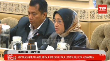 Menpan RB Rini Widiyantini dalam rapat bersama Komisi II DPR RI di Kompleks Parlemen, Senayan, Jakarta Pusat (sumber: tangkapan layar YouTube TV Parlemen)