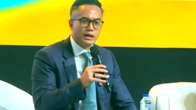 Ketua Umum Kadin Indonesia, Anindya Bakrie, saat menjadi salah satu panelis di acara 'HSBC Summit 2025: Transforming Indonesia: Redefining Growth, Reimagining Future', yang digelar di kawasan SCBD, Jakarta Selatan, Selasa, 22 April 2025