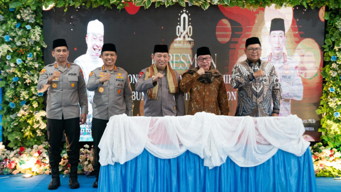 Bank Mandiri Perkuat Fasilitas Ponpes Al-Inaaroh Al-Hikam di Cirebon
