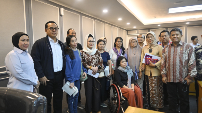 Korban Dugaan Kekerasan Mantan Sirkus ke Komisi XIII DPR RI