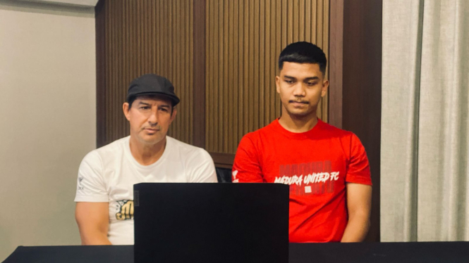Alfredo Vera dan Miswar Saputra dalam Jumpa Pers Sebelum Lawan Arema