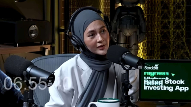 Paula Verhoeven Curhat di Podcast deddy corbuzier