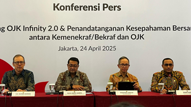 Konferensi pers Launching OJK Infinity 2.0