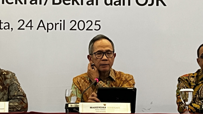 Ketua Dewan Komisioner Otoritas Jasa Keuangan, Mahendra Siregar