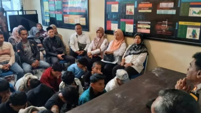 Polisi amankan siswa tawuran dan diminta sungkem ke orang tua