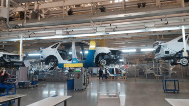 Pabrik mobil Geely di China