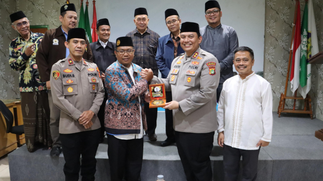 Kapolres Pelabuhan Tanjung Priok AKBP Martuasah Tobing mengunjungi Muhammadiyah