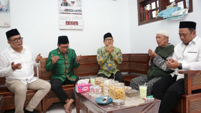 Ketua Umum DPP PKB Muhaimin Iskandar alias Cak Imin (tengah).