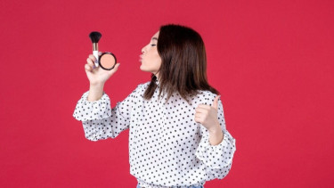 Ilustrasi blush on