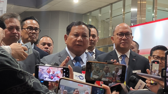 Presiden RI Prabowo Subianto usai acara Townhall Meeting Danantara bersama BUMN di JCC, Senayan, Jakarta Pusat, Senin, 28 April 2025