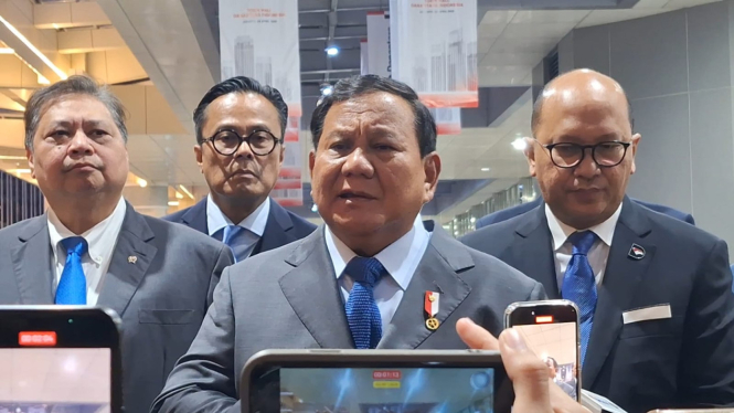 Presiden RI Prabowo Subianto usai menghadiri acara Townhall Meeting Danantara bersama BUMN di JCC, Senayan, Jakarta Pusat 