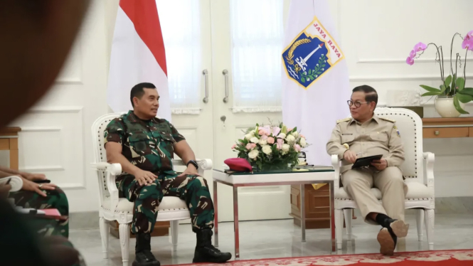 VIVA Militer: Dankormar Mayjen TNI (Mar) Endi Supardi temui Pramono Anung