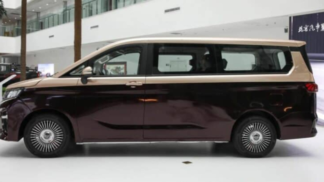 BAW M7, MPV pertama BAIC