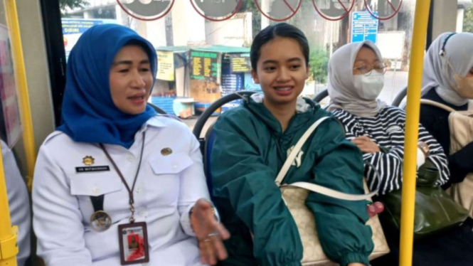 Reaksi Plt Wali Kota Jaktim Naik Angkutan Umum