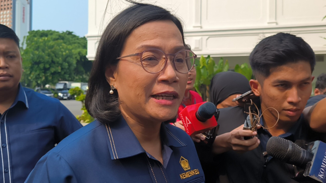 Menteri Keuangan (Menkeu), Sri Mulyani di Kompleks Istana Kepresidenan, Jakarta Pusat, Rabu, 30 April 2025