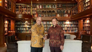 Ilham Habibie dan Ketua Fraksi Partai Golkar DPR RI Muhammad Sarmuji.