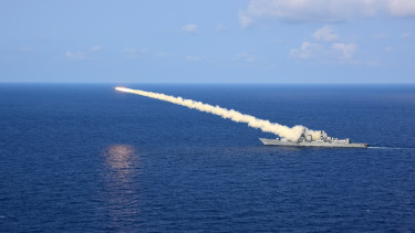 VIVA Militer: Kapal perang Angkatan Laut India