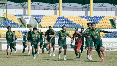 Skuad PS Barito Putera saat menjalani latihan di Stadion Demang Lehman Martapura jelang laga melawan Dewa United - Foto Dok Barito Putera