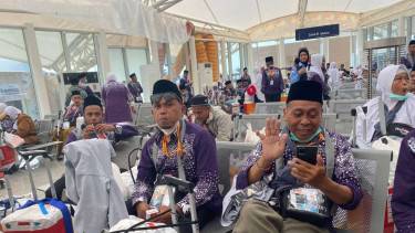 Wajah bahagia jamaah haji Indonesia 2025 tiba di Tanah Suci