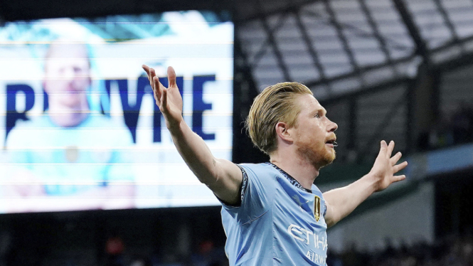 Pemain Manchester City, Kevin De Bruyne rayakan gol