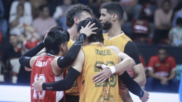 Tim Jakarta Bhayangkara Presisi  saat berlaga di  final four seri ketiga di GOR Sritex Arena Solo. (Dok foto: Proliga)
