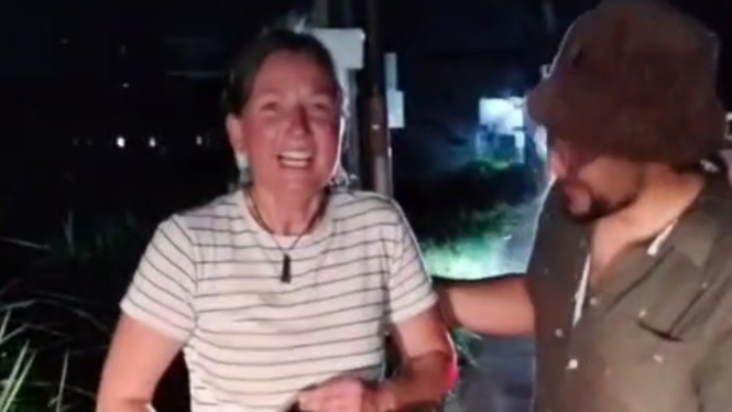 Turis perempuan asal Slovenia di Bali yang menjadi korban pencurian  