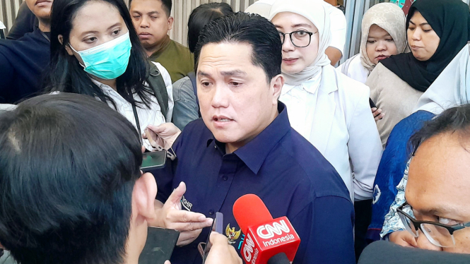[Menteri BUMN, Erick Thohir, saat ditemui di kantor Kementerian BUMN, Jakarta, Senin, 5 Mei 2025]