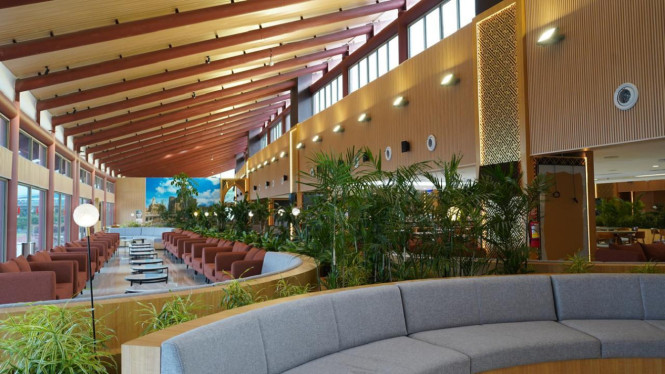 Area Tunggu dan Lounge di Terminal 2F
