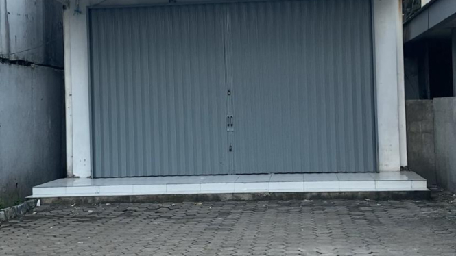 Kantor World App di Depok tutup