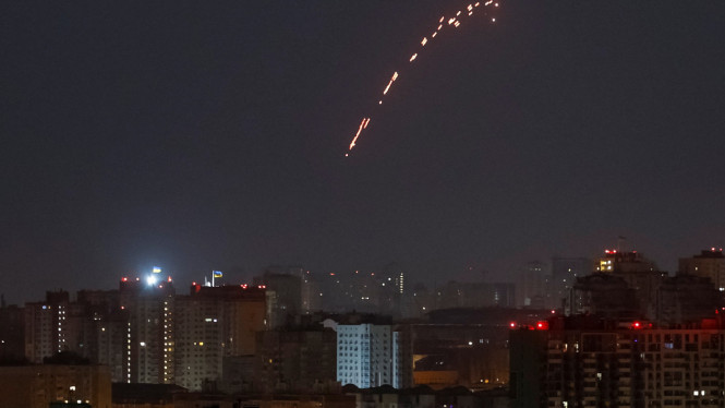 VIVA Militer: Serangan drone Ukraina di Moskow, Rusia