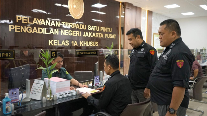 Kejaksaan Agung limpahkan berkas perkara eks Ketua Pengadilan Negeri Surabaya, Rudi Suparmono kasus suap vonis bebas Ronald Tannur 