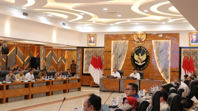 VIVA Militer: Menkopolkam Jenderal Budi Gunawan pimpin Rakor lintas kementerian