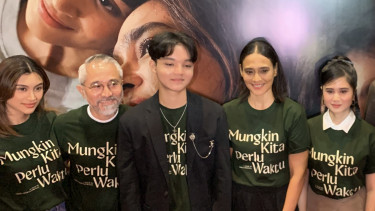 Film Mungkin Kita Perlu Waktu