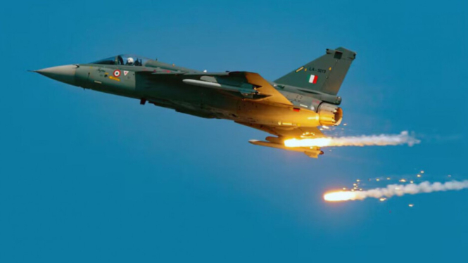 VIVA Militer: Jet tempur militer India menembakkan rudal presisi