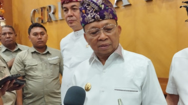 Gubernur Bali Wayan Koster