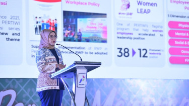 Direktur Keuangan Pertamina sekaligus Ketua PERTIWI, Emma Sri Martini