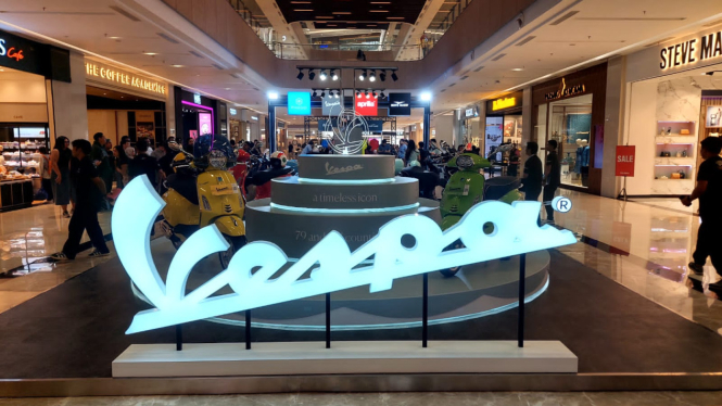 Piaggio Mall to Mall Exhibition di Bintaro Jaya Xchange Mall