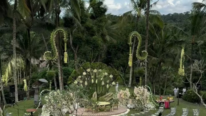 Venue pernikahan Luna Maya dan Maxiem Bouttier di Como Shambhala Estate dengan pemandangan alam menakjubkan - Foto: Tangkapan layar imstagram @bimo_singgih
