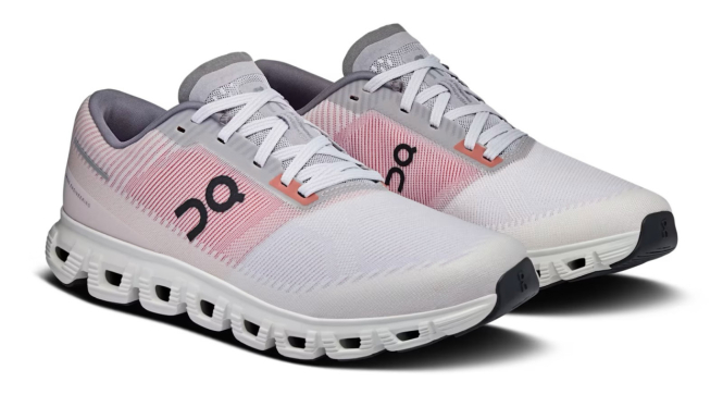 Sepatu On Cloud.
