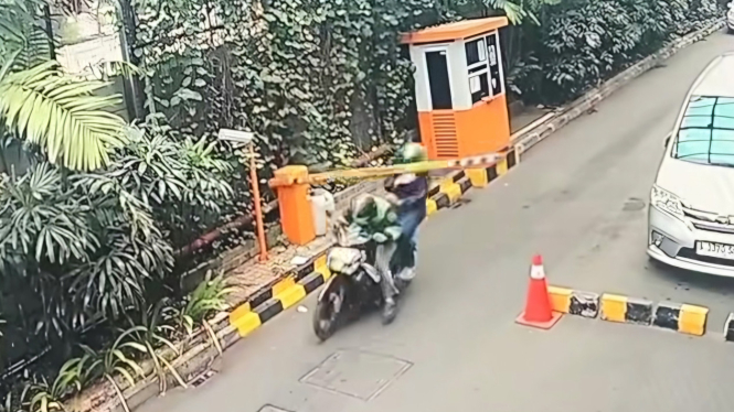 Viral ojol bikin celaka penumpang