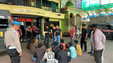 14 Jukir Liar dan Pak Ogah di Jakbar terjaring Operasi Berantas Jaya 