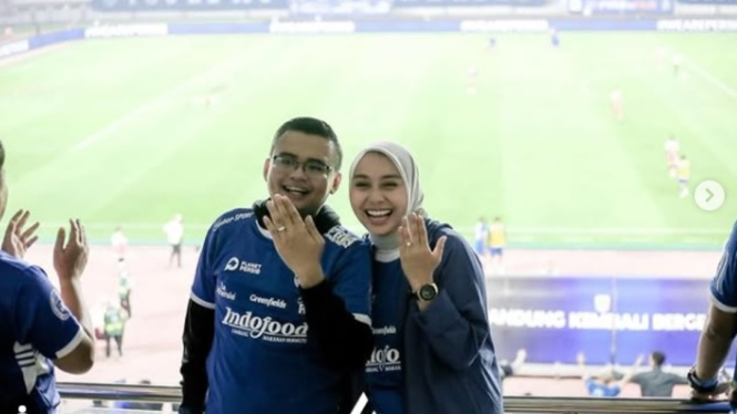 Maula Akbar Mulyadi Putra lamar Putri Karlina