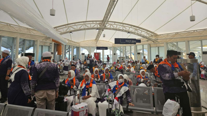 Rombongan perdana 41 jemaah haji khusus tiba di Madinah