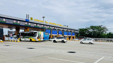 Gerbang tol Cikampek Utama