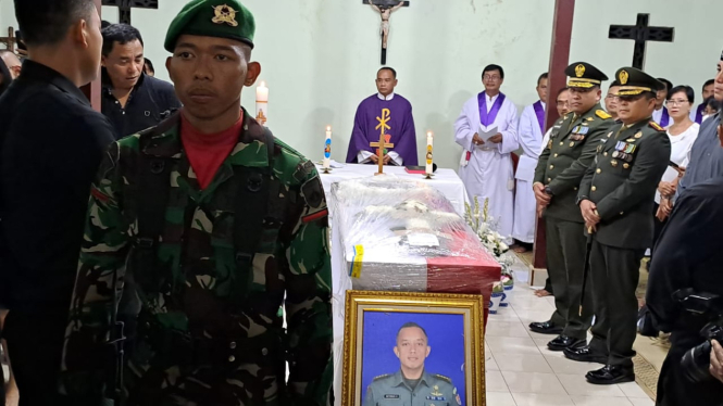 Jenazah almarhum Kolonel Cpl Antonius Hermawan di rumah duka, Dusun Kaliwanglu Kulon, Pakem, Sleman