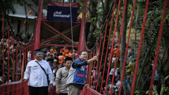 Anies Baswedan meluncurkan ormas Aksi Bersama di Pandeglang Banten